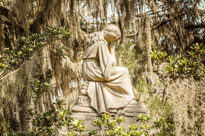 2-Hour Bonaventure Cemetery Walking Tour - What the two-hour route feels like