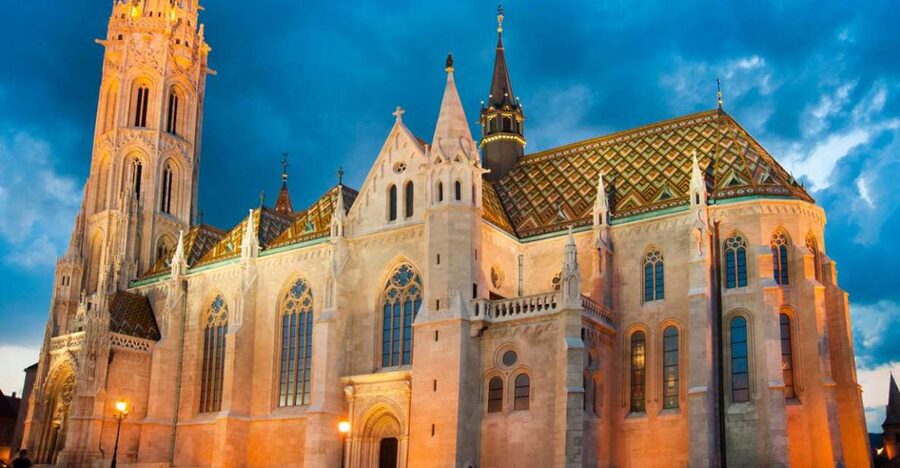 3-Hour Orientation Walking Tour of Buda and Pest - Why this is a smart first-day activity