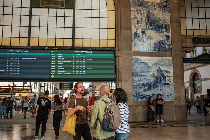 3-hour private guided walking tour of the BEST of Porto - What the private format is worth