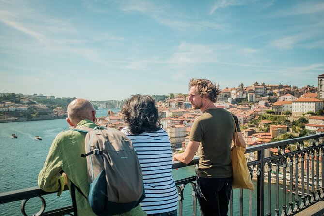 3-hour private guided walking tour of the BEST of Porto - A garden, a river walk, and two viewpoints