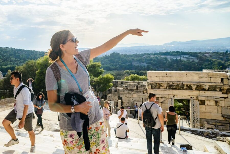 Acropolis: Acropolis and Parthenon Guided Walking Tour - Should you add the Acropolis Museum?