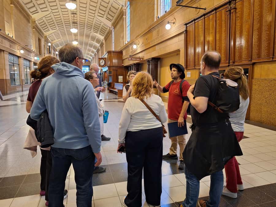 Adelaide: Guided Ultimate Walking Tour with Drink and Snack - Rundle Mall, arcades, and Adelaide’s odd inventions