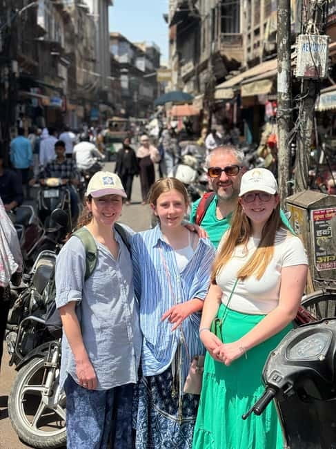 Agra: Street Food Walking Tour, Spice Market, & Tuk-tuk Ride - Why Old Agra makes a good second act to the Taj Mahal