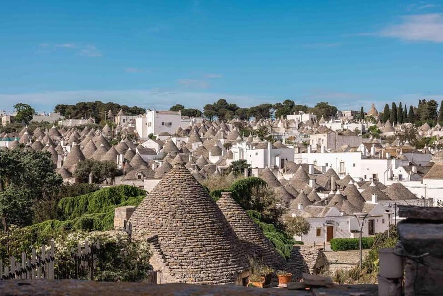 Alberobello: Walking Tour among Trulli Houses with a Local - Trullo Sovrano: a useful first stop