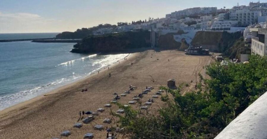 Albufeira: Old Town History Walking Tour with Tapas & Wine - Churches, museums, and Albufeira’s older character