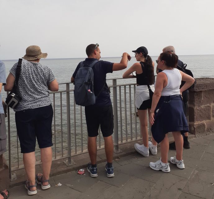 Alghero: Historic Center Walking Tour with A Local Guide - Practical advice for getting more from the 90 minutes