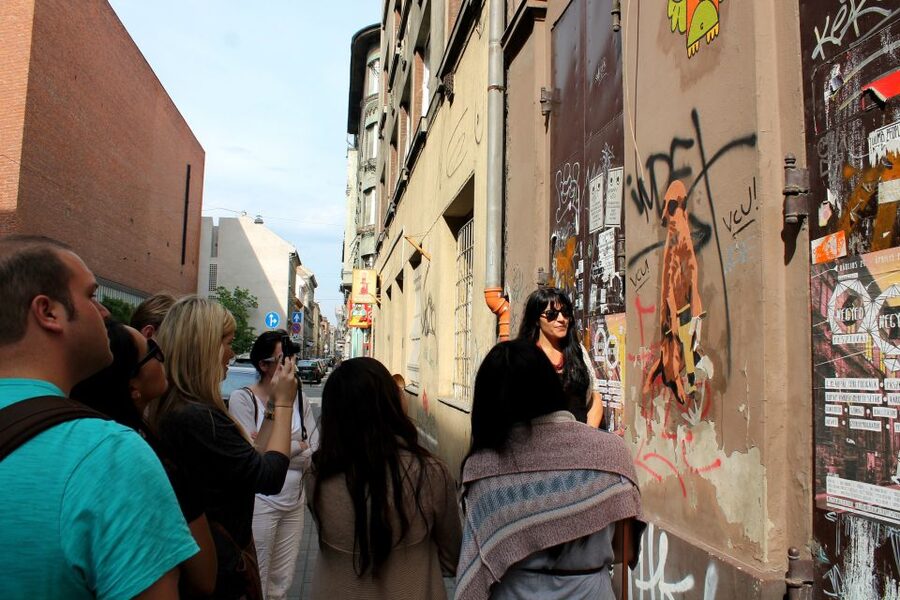 Alternative Budapest Walking Tour - Reading Budapest through murals and graffiti
