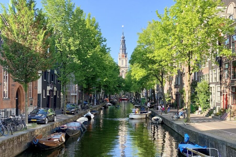 Amsterdam: Anne Frank Guided Walking Tour in DE/EN/IT/ES - National Holocaust Names Monument: the final stop