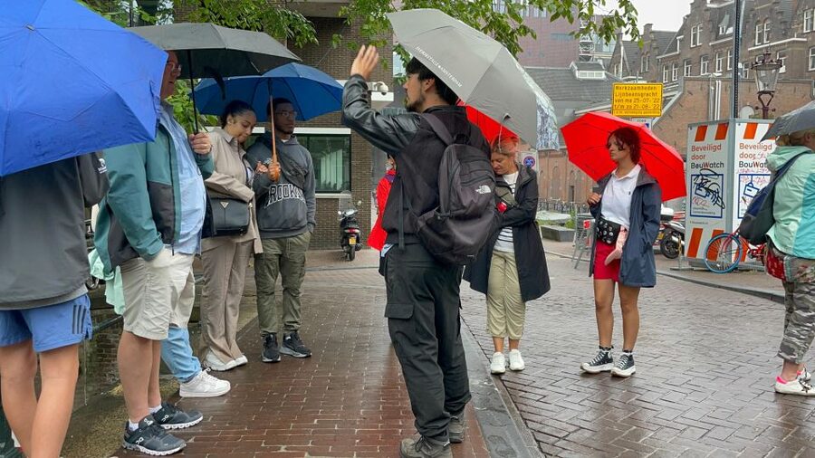 Amsterdam: Anne Frank's Last Walk & Visit Anne's House in VR - Why the furnished rooms matter