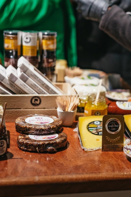 Amsterdam: Food and Culture Walking Tour with Tastings - Eight tastings, from herring to apple tart