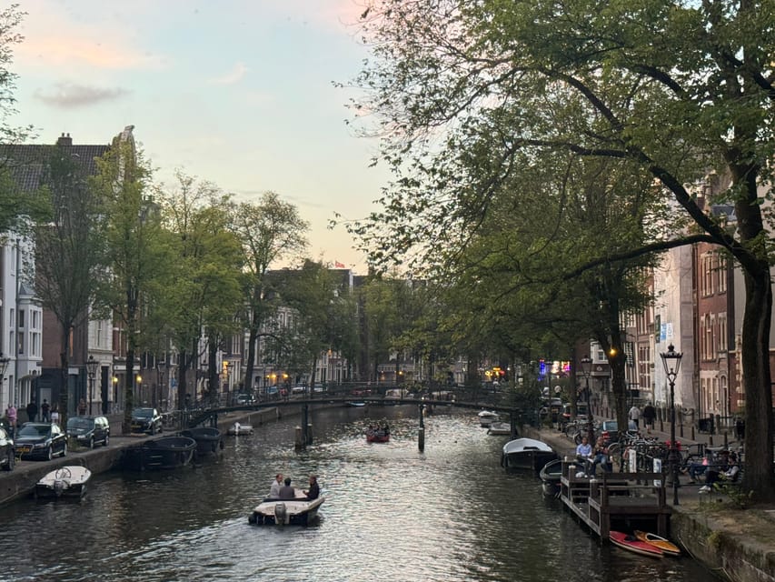 Amsterdam: Ghost Walking Tour and Dark History - Finishing at the Weeping Tower