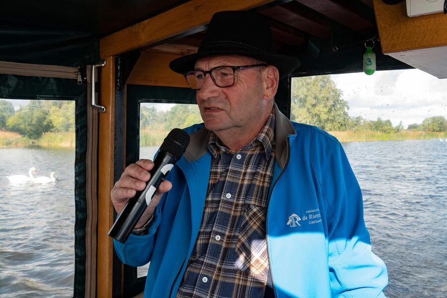 Amsterdam: Giethoorn Tour Scenic Cruise, Cheese & Free Time - Key points to know before you book