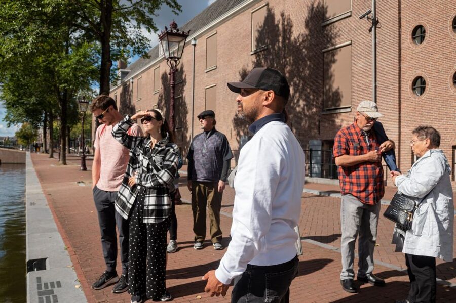 Amsterdam: Highlights & History Walking Tour - Begijnhof and the quieter side of Amsterdam
