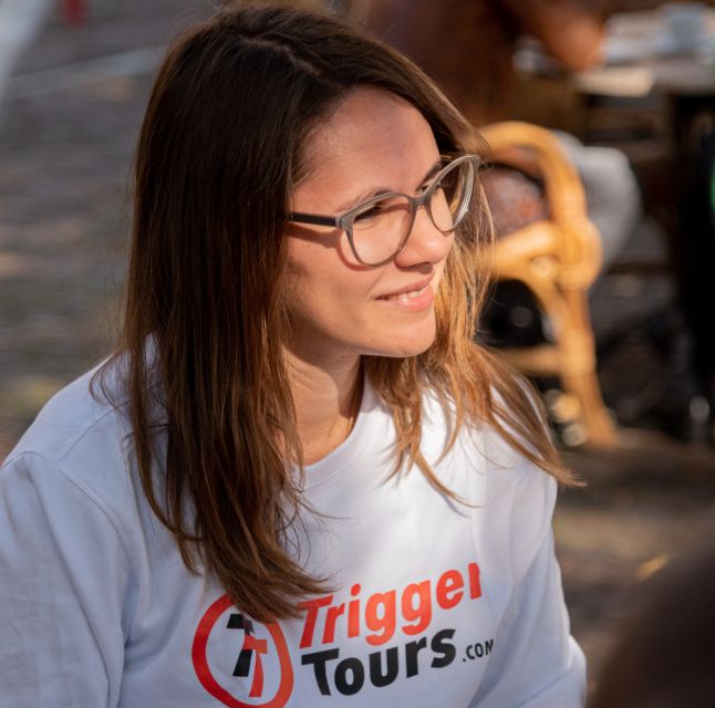 Amsterdam: Highlights & History Walking Tour - Canals and the Flower Market