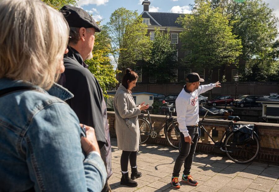 Amsterdam: Highlights & History Walking Tour - Starting near Amsterdam Central Station