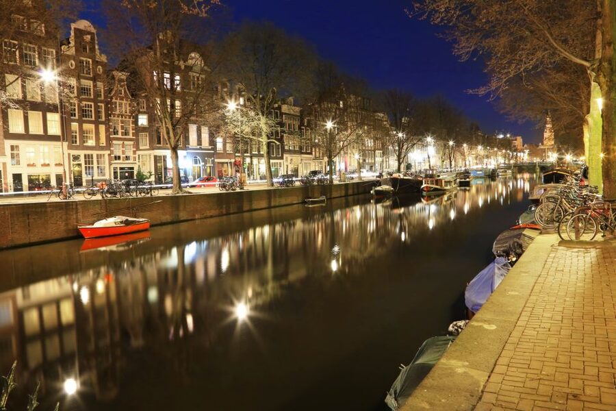 Amsterdam: Private Walking Tour with a Local - What the guide can add beyond landmarks