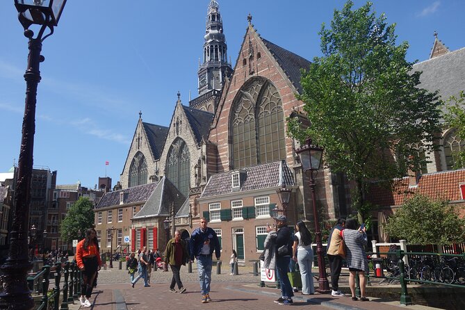 Anne Frank and Amsterdam Jewish History Walking Tour - The guides make the biggest difference
