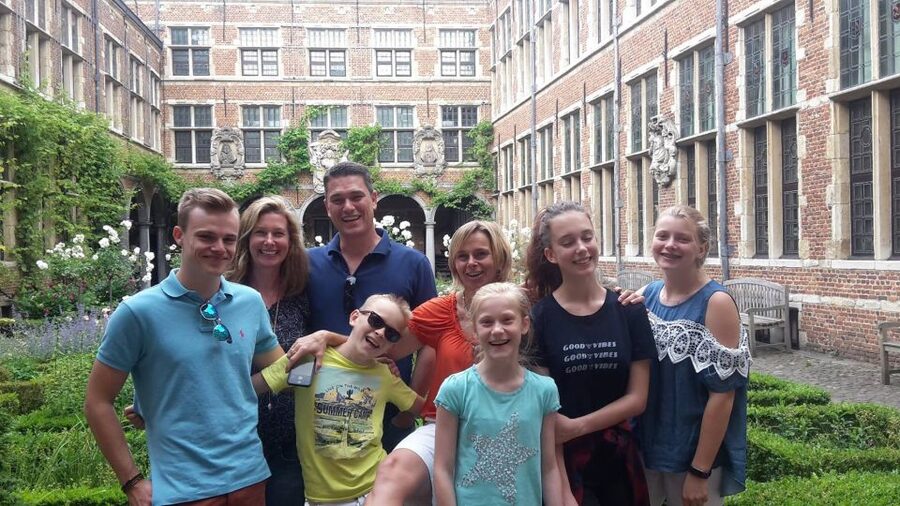 Antwerp: City Highlights Walking Tour - Meir and the meeting of old and new Antwerp