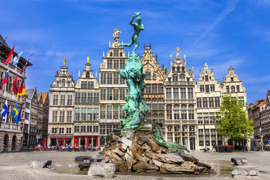 Antwerp: Private Walking Tour with a Local - Why a local-led walk works well in Antwerp