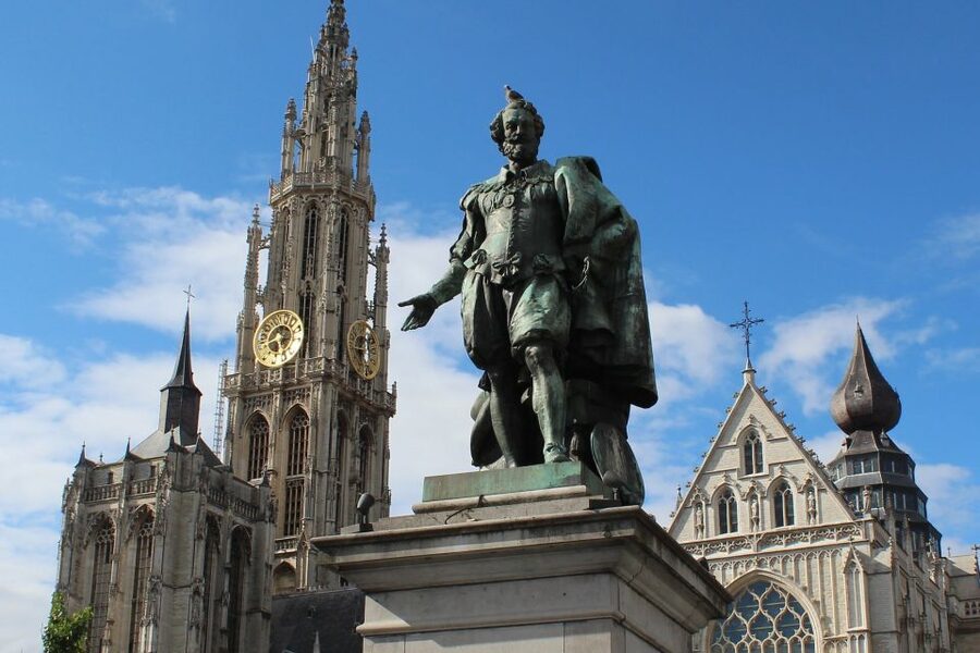 Antwerp: Private Walking Tour with a Local - What you can cover in two hours
