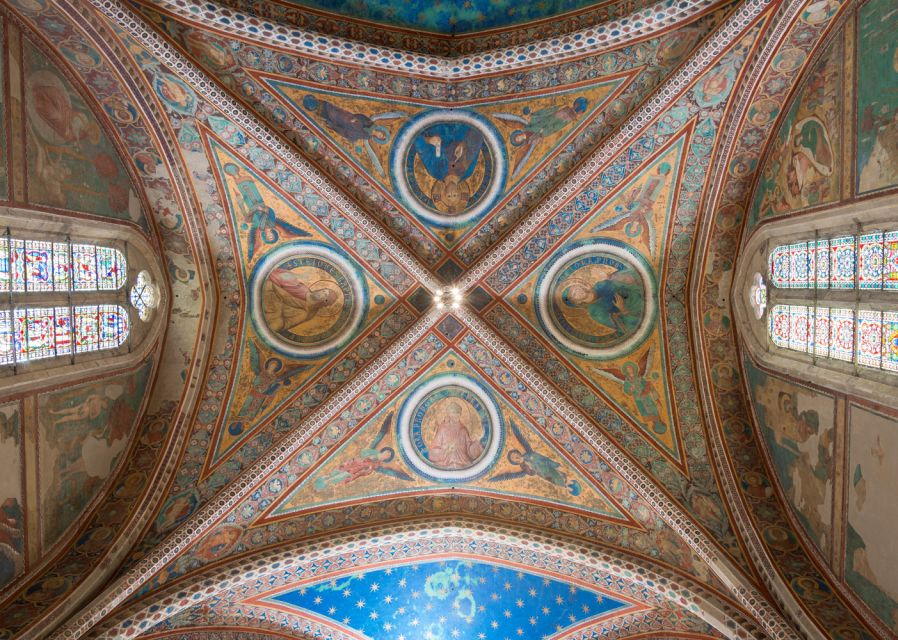 Assisi: Old Town Guided Walking Tour - Following the lives of Saint Francis and Saint Clare