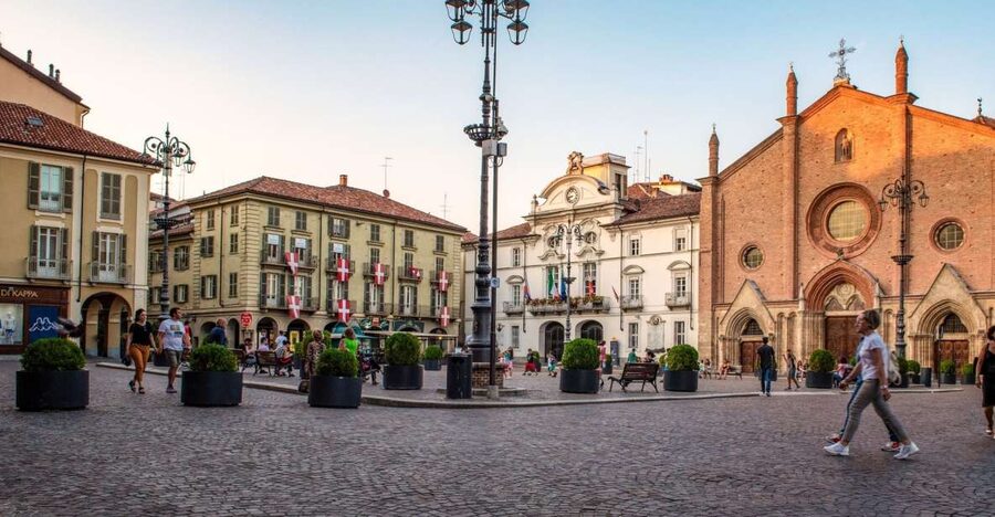 Asti Historic Town Walking Tour - Asti’s Baroque palaces and 19th-century squares