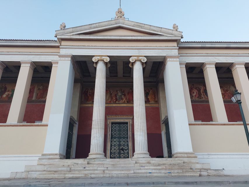 Athens: City Highlights Nighttime Walking Tour in Spanish - Zappeion and the modern Olympic story