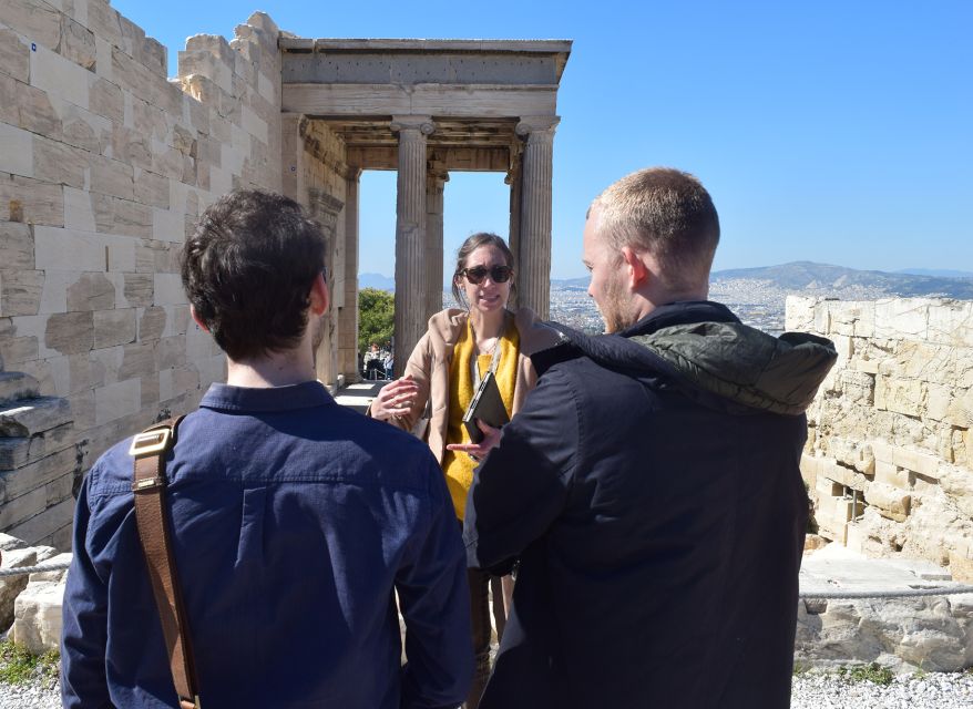 Athens: The Acropolis Guided Walking Tour in Dutch - What the Dutch guide adds