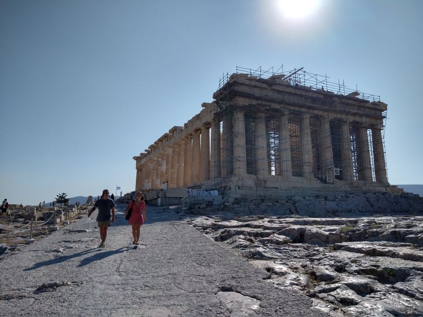 Athens: The Acropolis Guided Walking Tour in German - Passing through the Propylaea