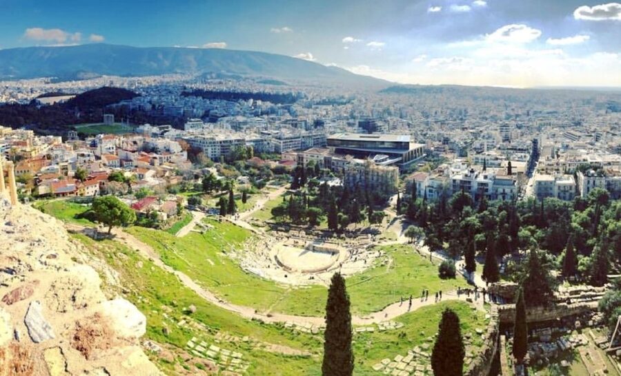 Athens: The Acropolis Walking Group Tour with a French Guide - Why a late afternoon on the Acropolis makes sense