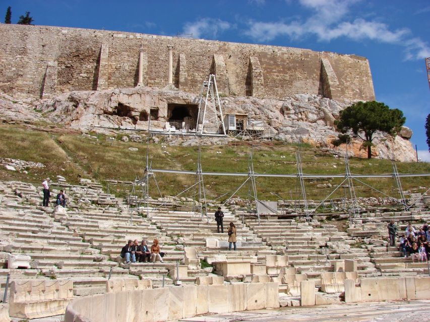 Athens: The Acropolis Walking Group Tour with a French Guide - How the French guide shapes the experience