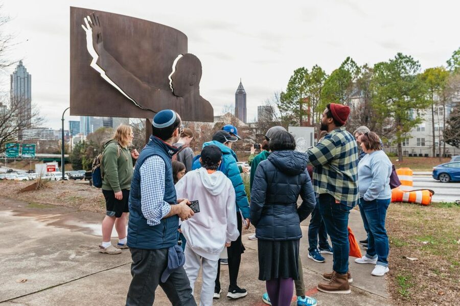 Atlanta: Martin Luther King Historical Park Walking Tour - Starting at the Behold Monument