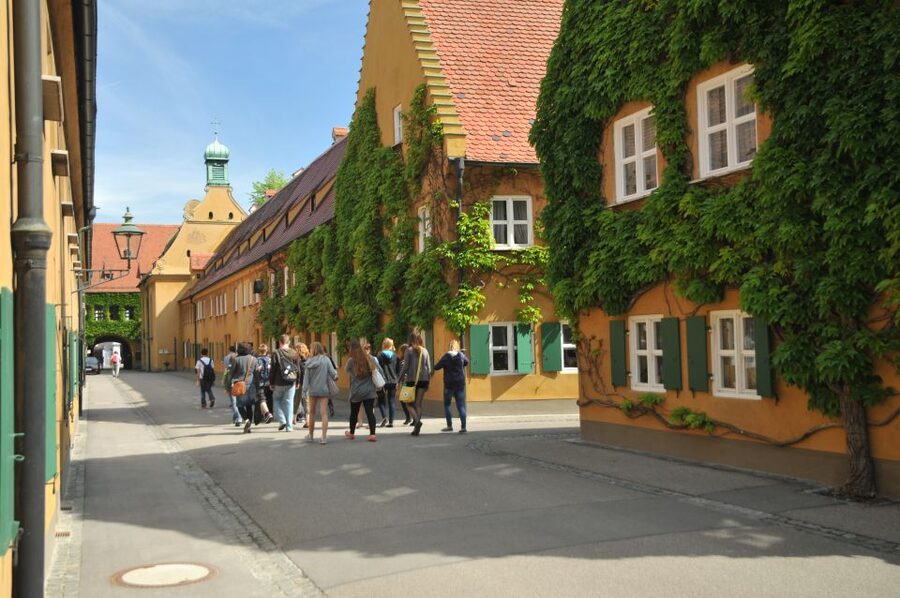 Augsburg: Walking Tour with Fuggerei - Starting at the Tourist-Information Augsburg
