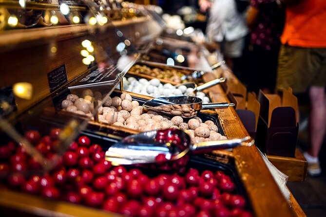 Authentic Parisian Gourmet Food Tour with 10 Local Dishes & Wines - Group size, pace, and guide quality