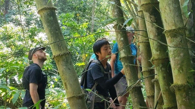 Authentic trek only walk in Chiang Rai jungle - Akha and Lahu communities on the return route