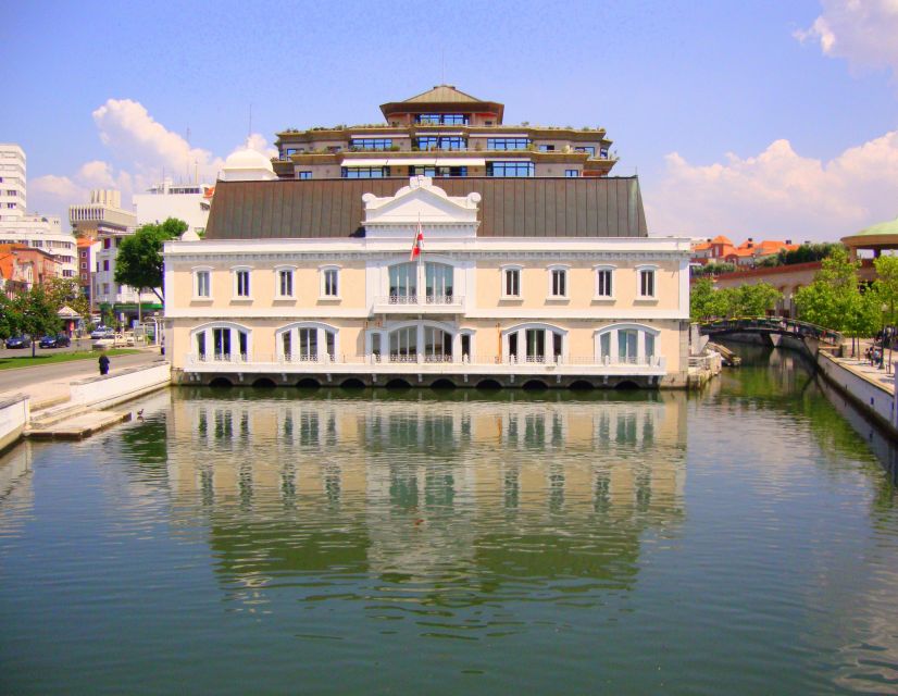 Aveiro: Walking Tour, Boat Cruise, Sweets & Church Entrance - Weather, Clothing, and Practical Tips