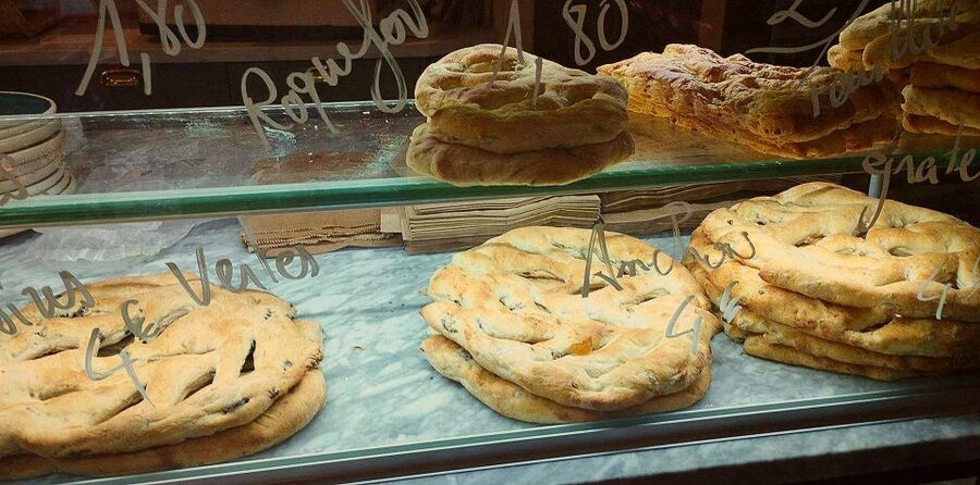 Avignon: Historic District Guided Food & Wine Walking Tour - Why this food walk works in Avignon