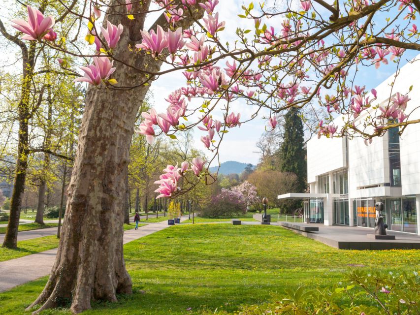 Baden-Baden: Sightseeing Highlights Guided Walking Tour - Starting at the Tourist Information and museum mile