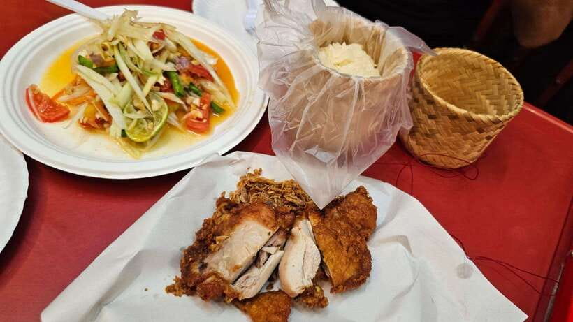 Bangkok Authentic Tasting Thai-Chinatown Walking Food Tour - The main meal: generous plates and many flavors