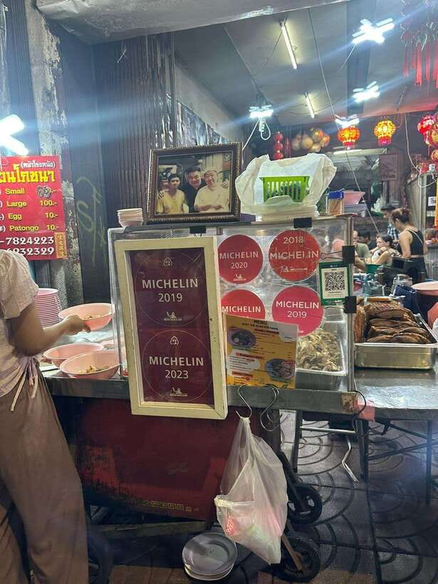 Bangkok Authentic Tasting Thai-Chinatown Walking Food Tour - The guides make the difference