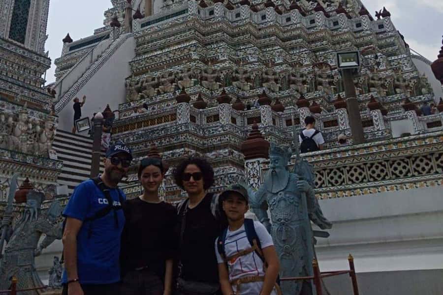 Bangkok: City Highlights and Landmarks Private Walking Tour - Key points at a glance