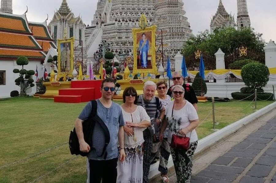 Bangkok: City Highlights and Landmarks Private Walking Tour - Ending in Thong Lo