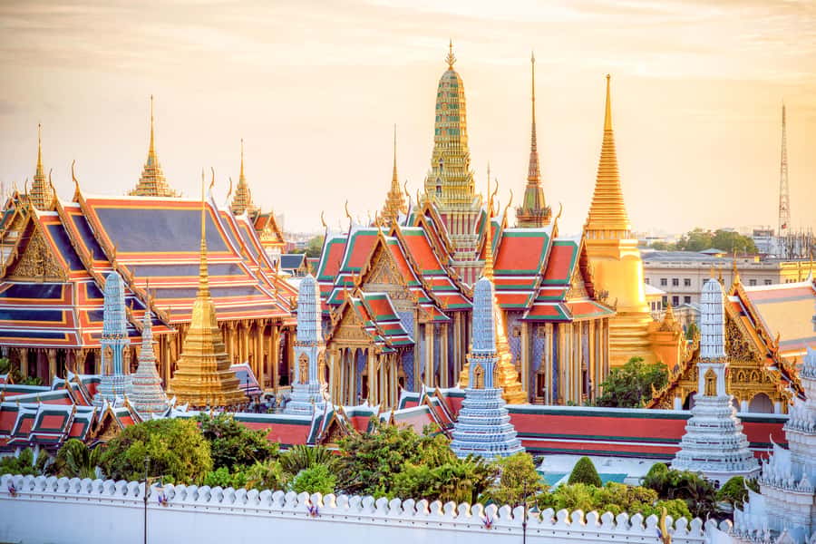 Bangkok: City Highlights Temple and Market Walking Tour - Starting at River City Bangkok and following the old island