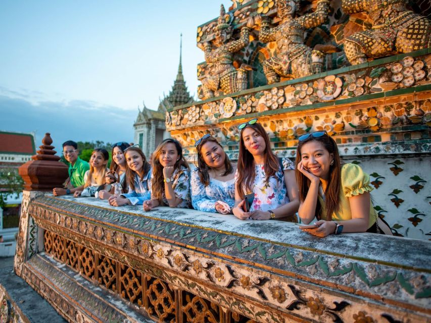 Bangkok: Grand Palace and Wat Arun Guided Walking Tour - Meeting at Tha Chang before the palace