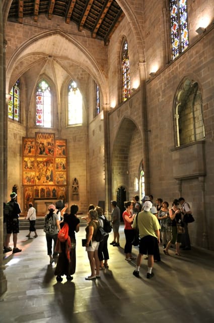 Barcelona 2-Hour Gothic Walking Tour - Why the Gothic Quarter works best with a guide