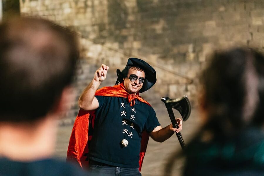 Barcelona: Gothic Quarter Ghosts and Legends Walking Tour - Meeting at Traveller’s Nest Bar