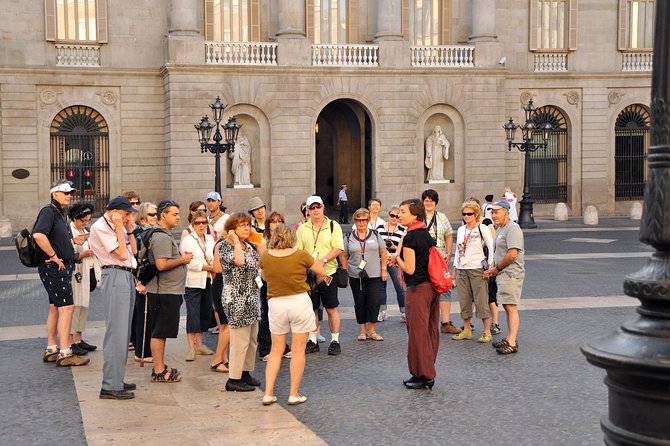 Barcelona: Gothic Quarter Walking Tour - Starting at Plaça de Catalunya