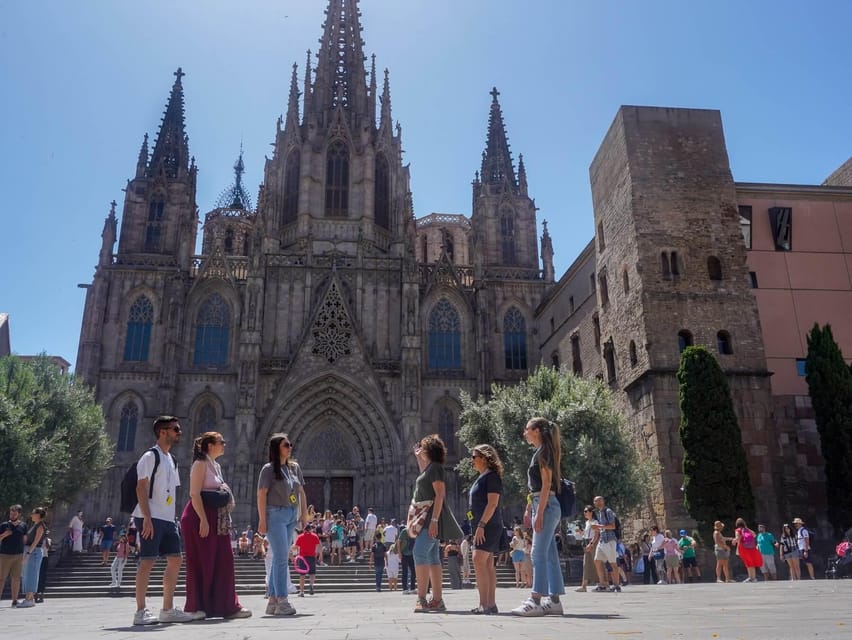 Barcelona: Gothic Quarter Walking Tour w/ Montjuïc Cable Car - Montjuïc connects the city to the 1992 Olympics