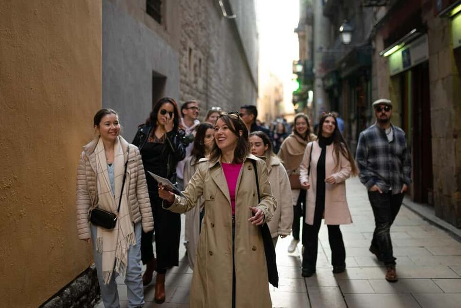 Barcelona: Gothic Quarter Walking Tour with 10+ Attractions - La Casa de l’Ardiaca and the city’s layered buildings