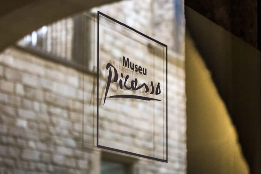 Barcelona: Picasso Museum Entry, Digital Guide & Born Walk - Three hours, and how to use them well